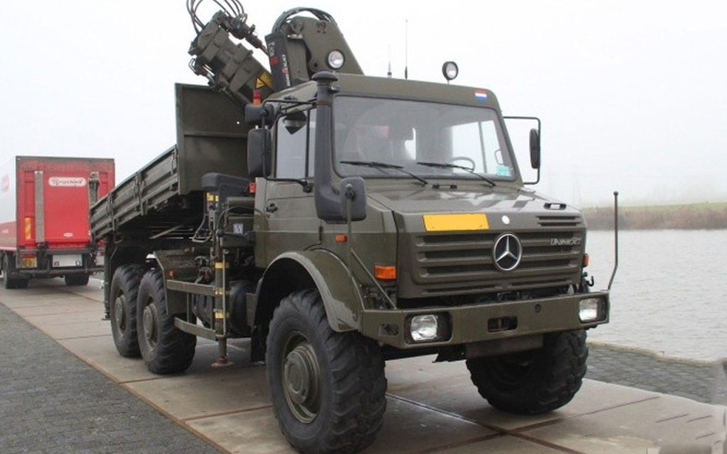 - AB DEFENCE - Piezas de repuesto de la defensa militar